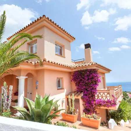 Niviroma By Interhome